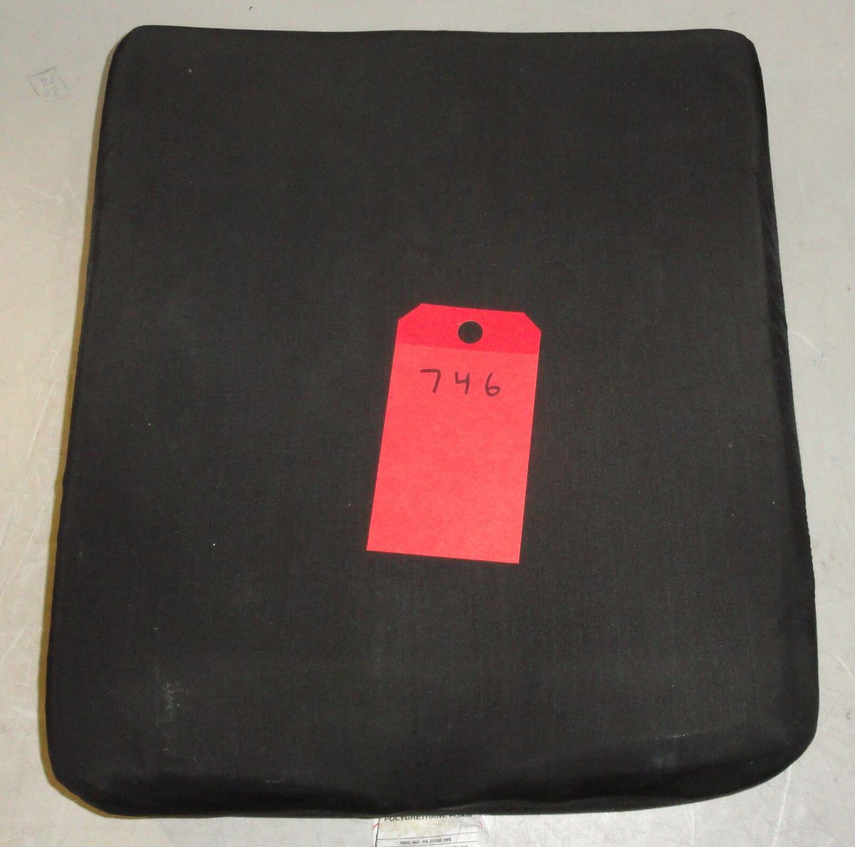 SYNERGY SPECTRUM WHEELCHAIR CUSHION USED 18X21 INCH cushion
