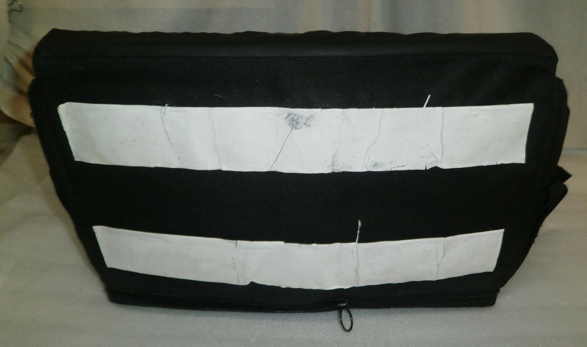 geo BLAKE foot box 18x9x2 inch soft good condition