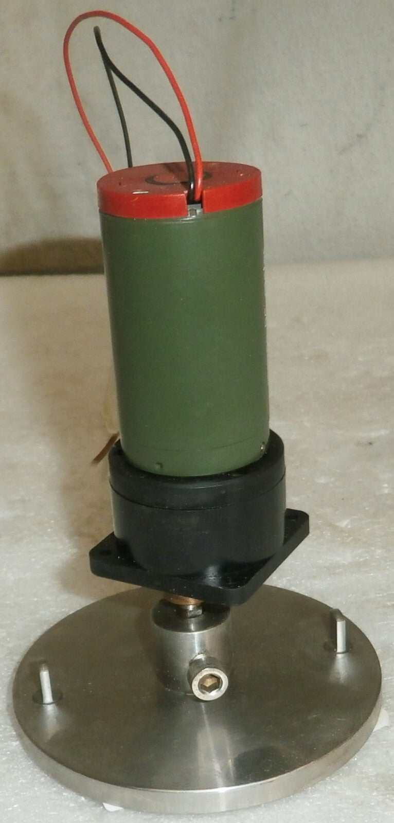 Maxon 2332.968-23.118-100 DC Motor