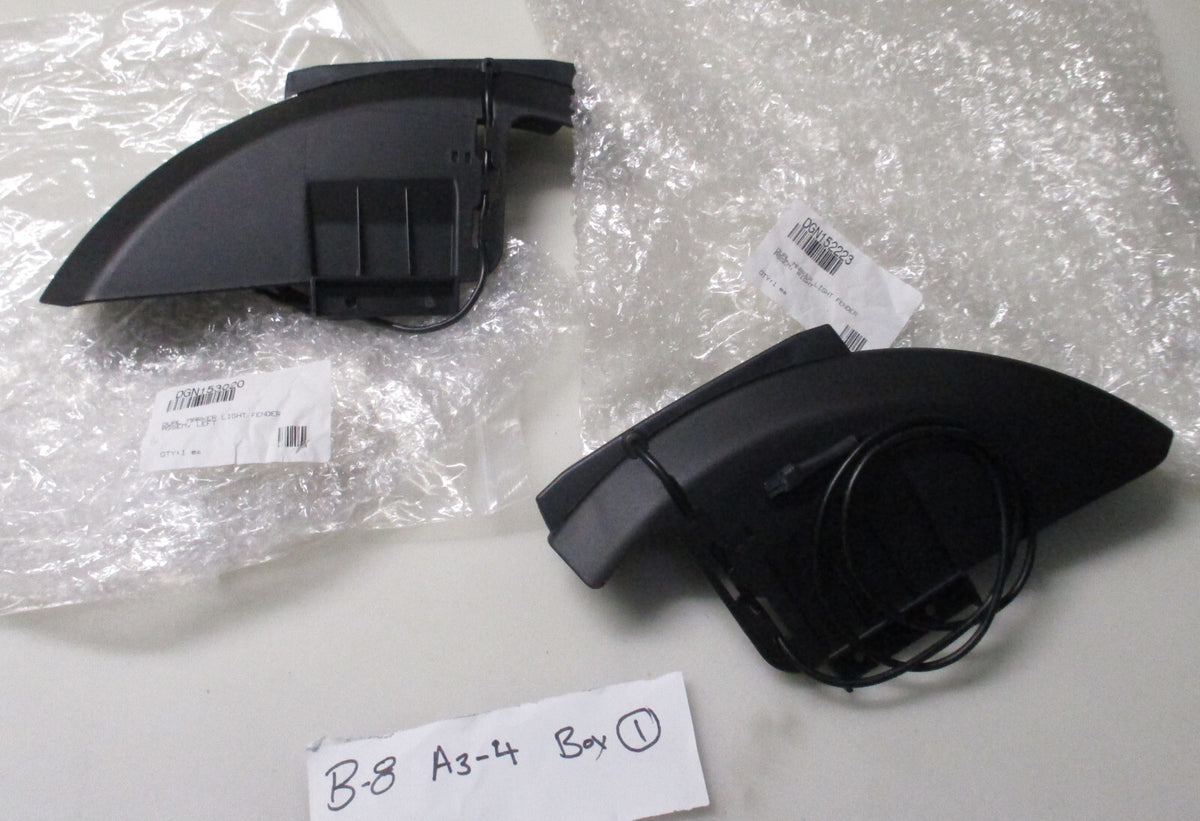 DGN152223-DGN153020 DUAL MARKER LIGHT FENDER LEFT AND RIGHT NEW CONDITION
