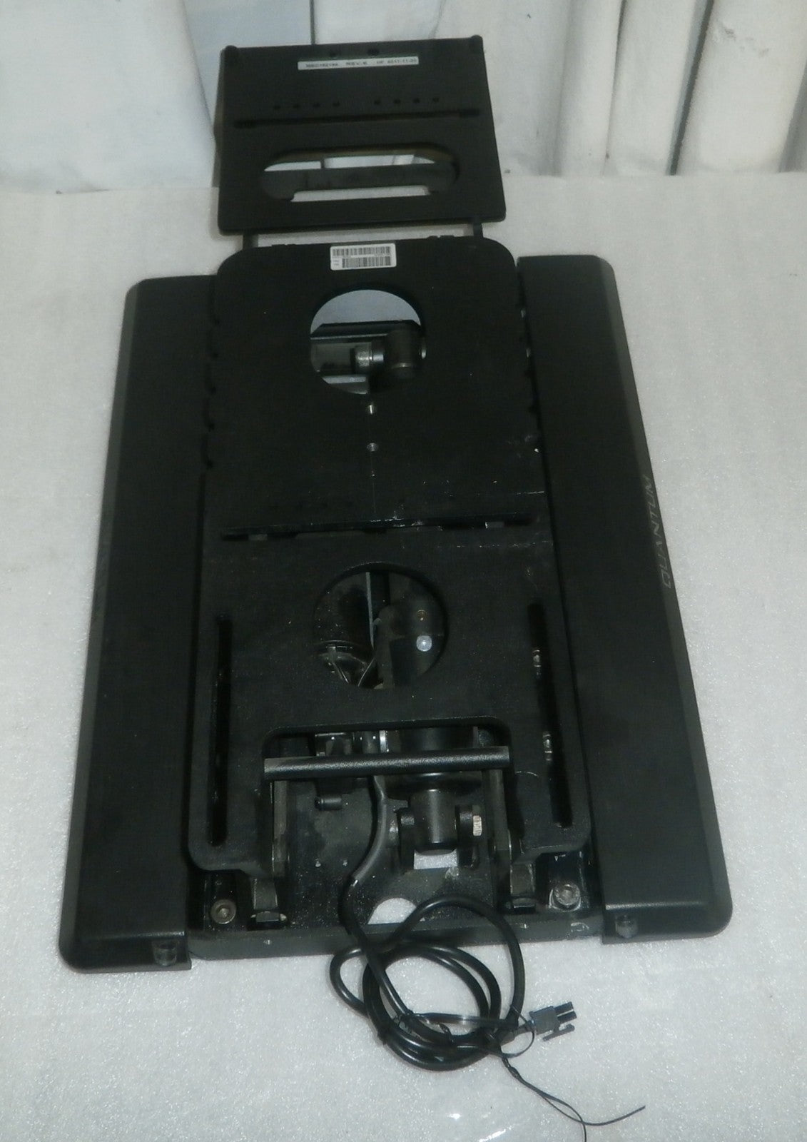 QUANTUM TILT BASE & BOLT FOR W.CH. WITH ACTUATOR AND SEAT PAN MEC144370