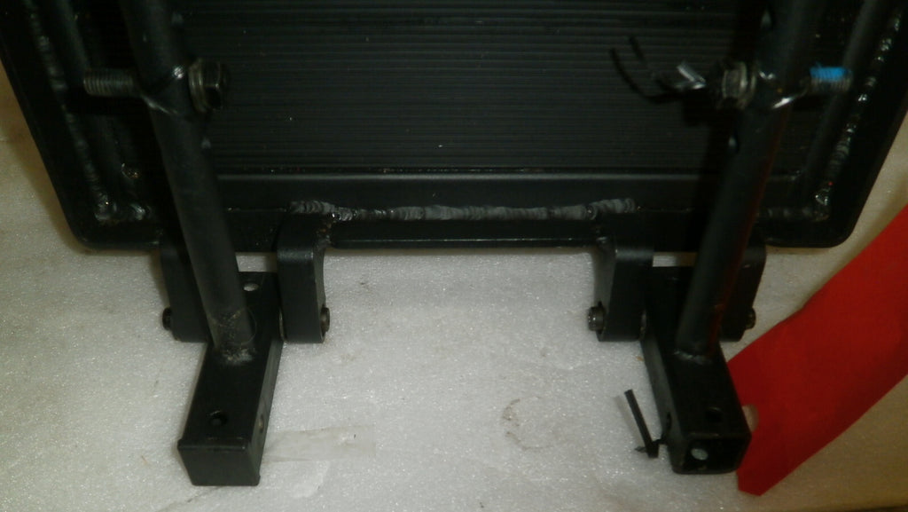 Quantum Q1450 Foot Rest with Bolts