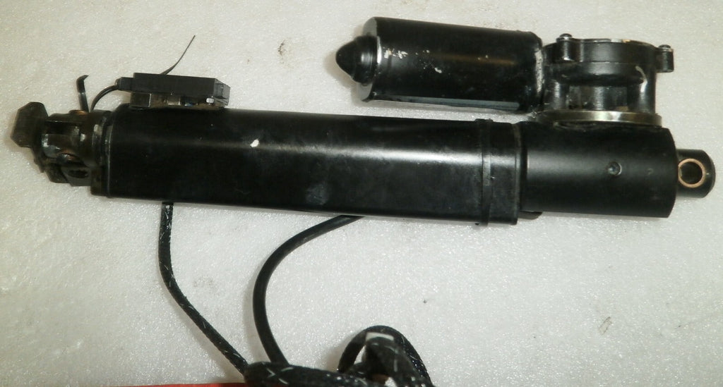 REAC POLAND Actuator Type: LL-3001/41 with Item No: 94UB1AB1 FROM Quantum 6000Z
