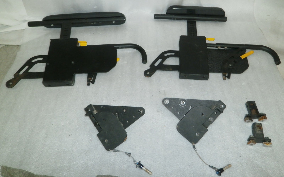QUICKIE XPERIENCE WHEELCHAIR ARMREST AND ALL ACCESSORYAS PHOTO GOOD CONDITION