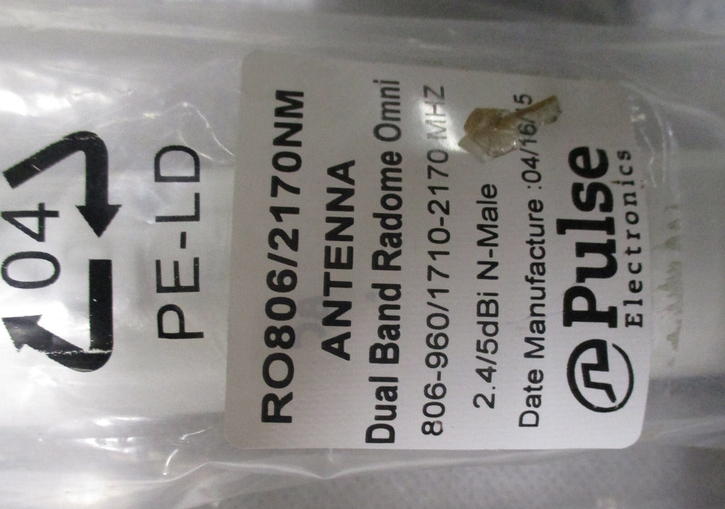 TWO PULSE R0806-2170NM ANTENNA DUAL BAND RADOME OMNI VERY GOOD CONDITION