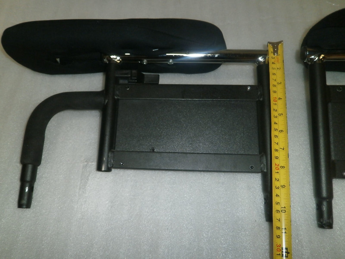 PAIR OF WHEELCHAIR ARM REST LEFT AND RIGHT WITH MOUNTS FOR QUICKIE QM-710