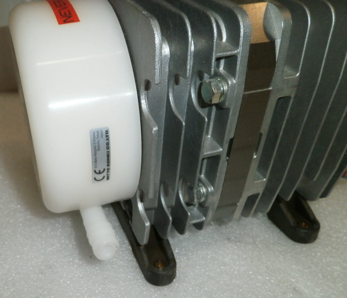 MEDO COMPRESSOR AC0901-A1056-P3-0511 230V WITH PARTS AS PHOTO