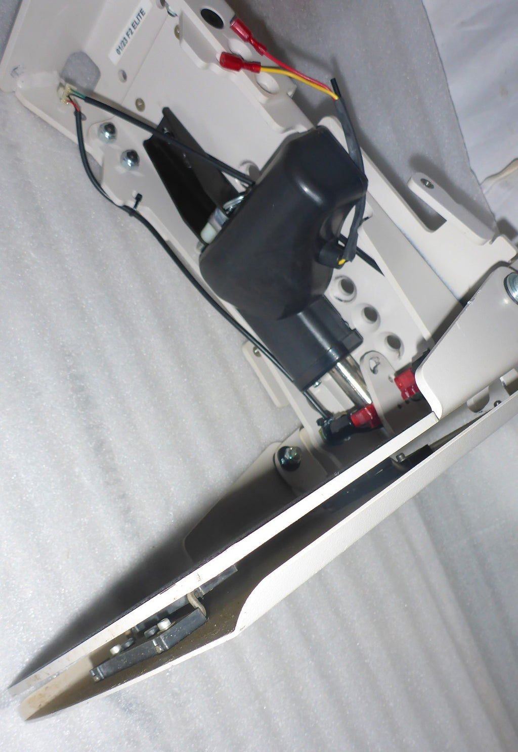 2023 BRUNO STAIR LIFT S2 ELITE CRE-2110 FOOTREST WITH ACTUATOR USED GOOD CONDI