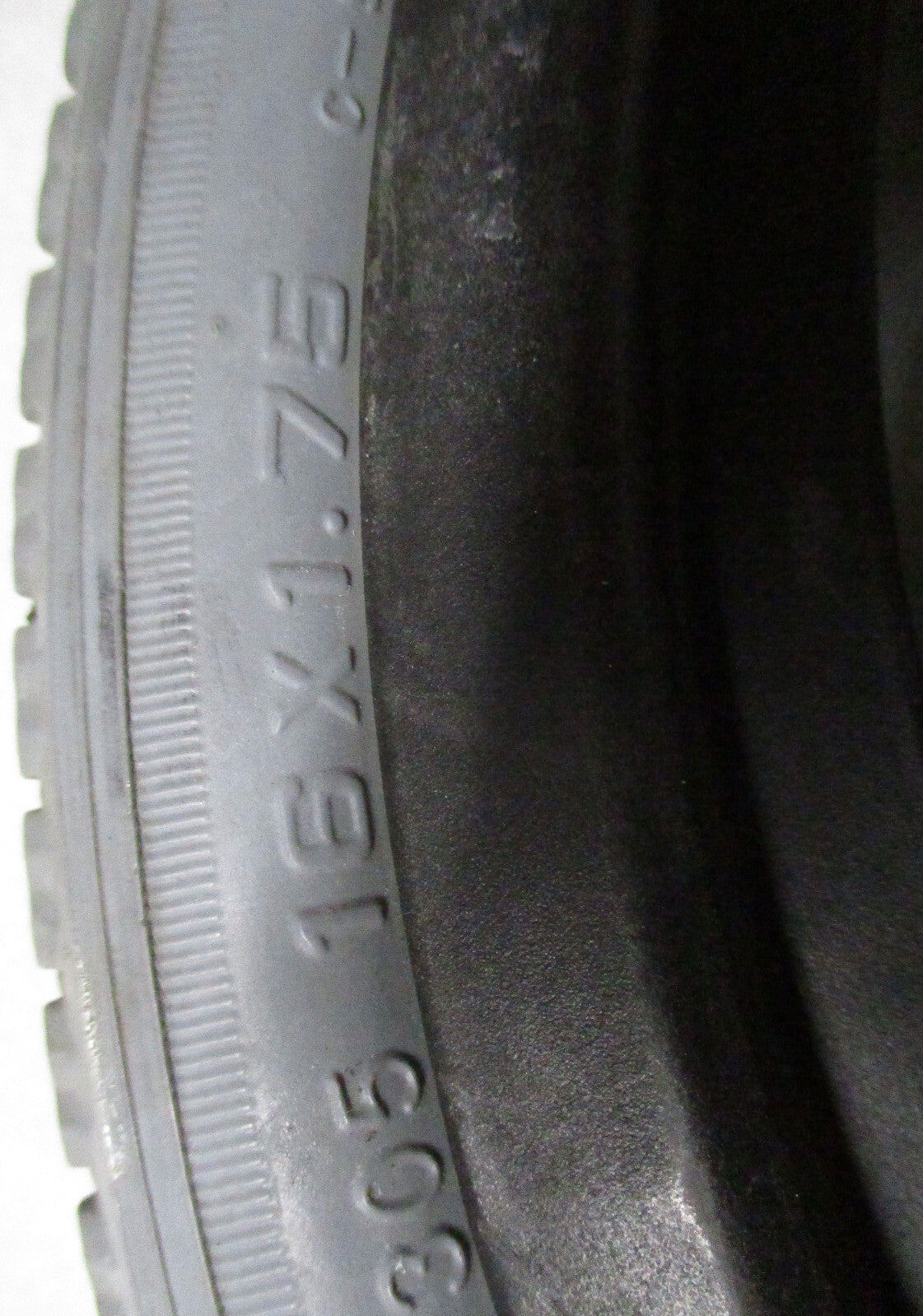 PRIMO WHEELS 16 x 1.75 WITH RIMS GOOD CONDITION WITH AXIS