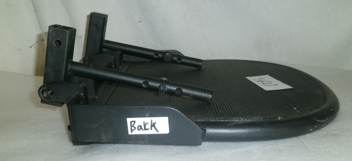 QUANTUM Q1450 FOOTREST WITH BOLTS VERY GOOD CONDITION