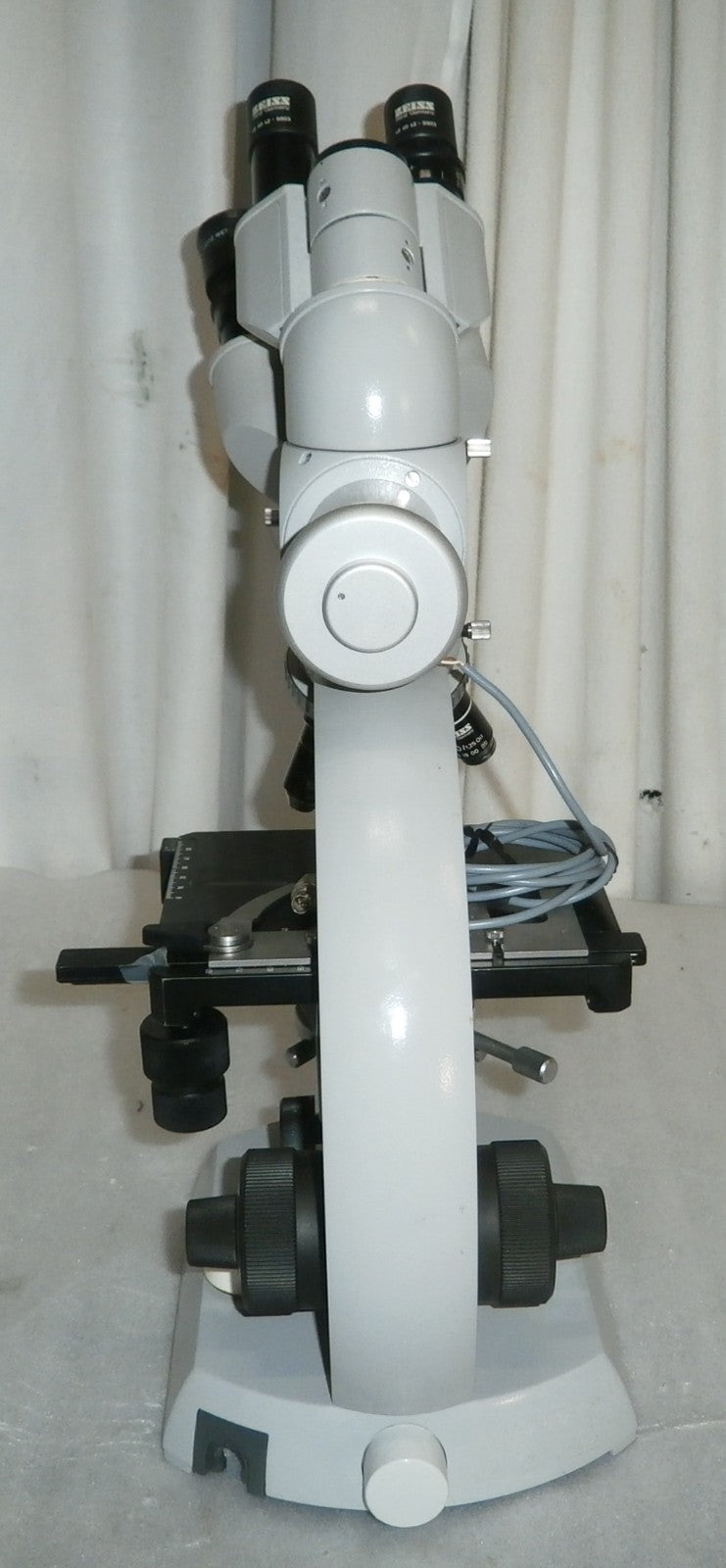 CARL ZEISS 473047-9901 Dual Head MICROSCOPE With 3 lenses