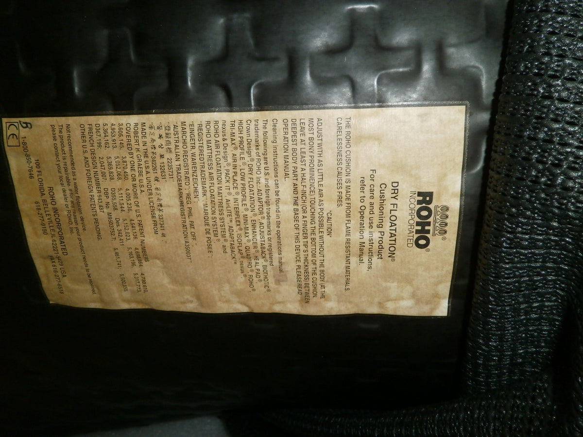 ROHO WHEELCHAIR CUSHION 20X21INCH WITH COVER AND PUMP