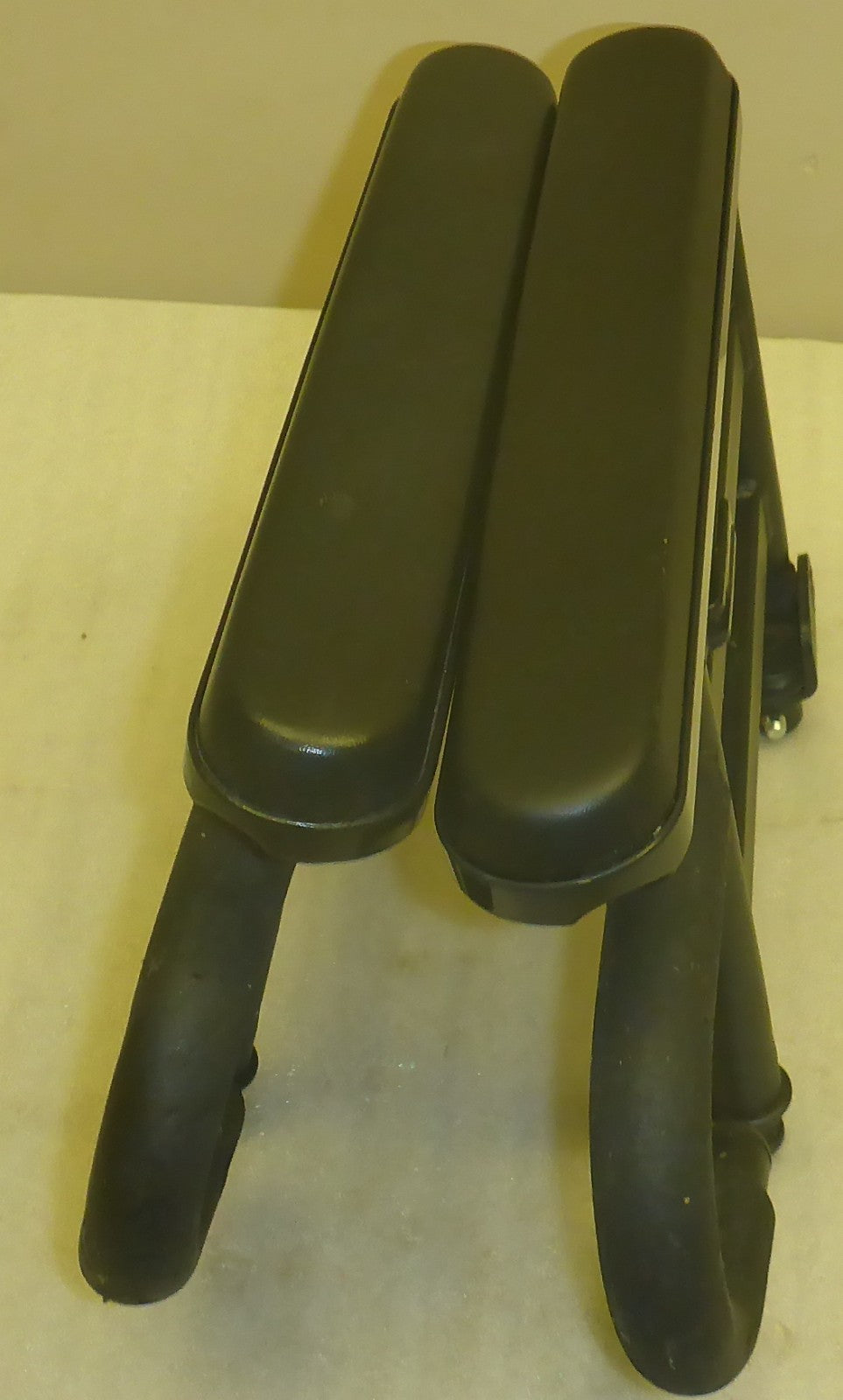 QUANTUM 6000Z WHEELCHAIR ARM REST AND SUPPORTS USED GOOD CONDITION AS PHOTO