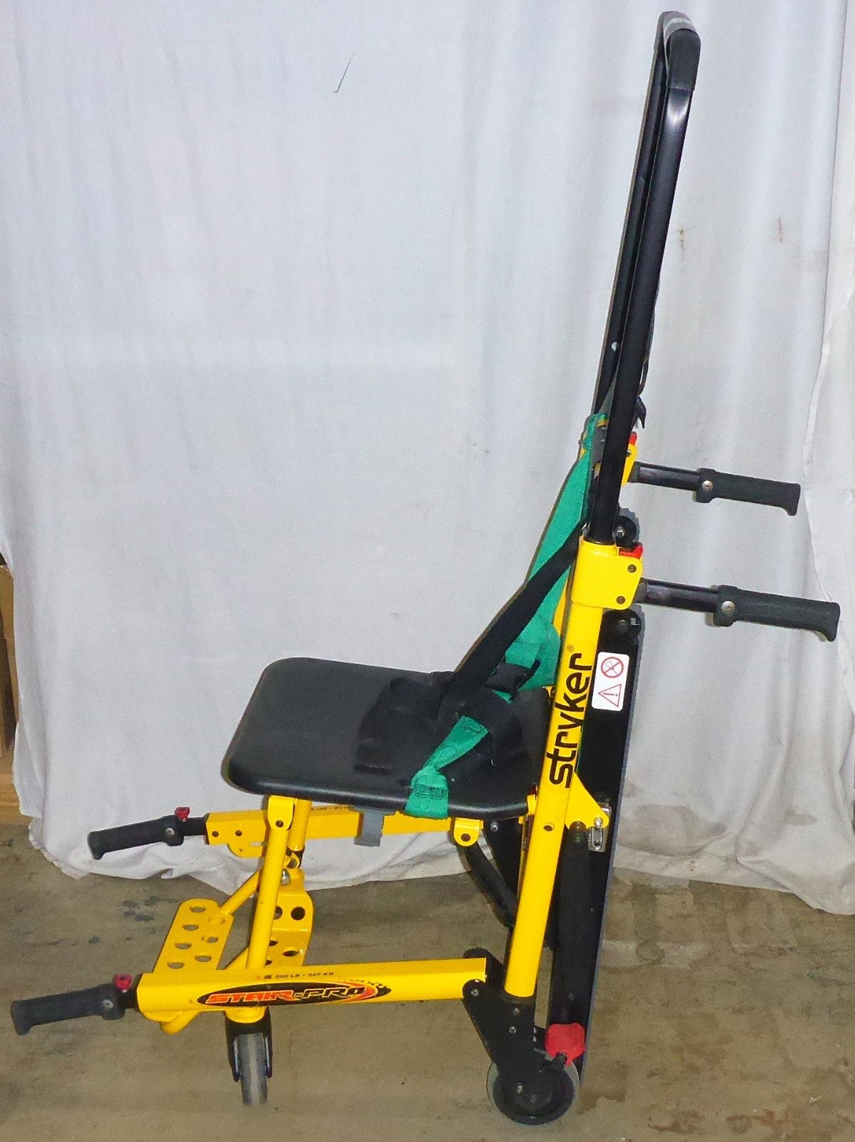 Stryker 6252 Evacuation Chair Stair Pro with Options (Year 2019) (no Tariffs)