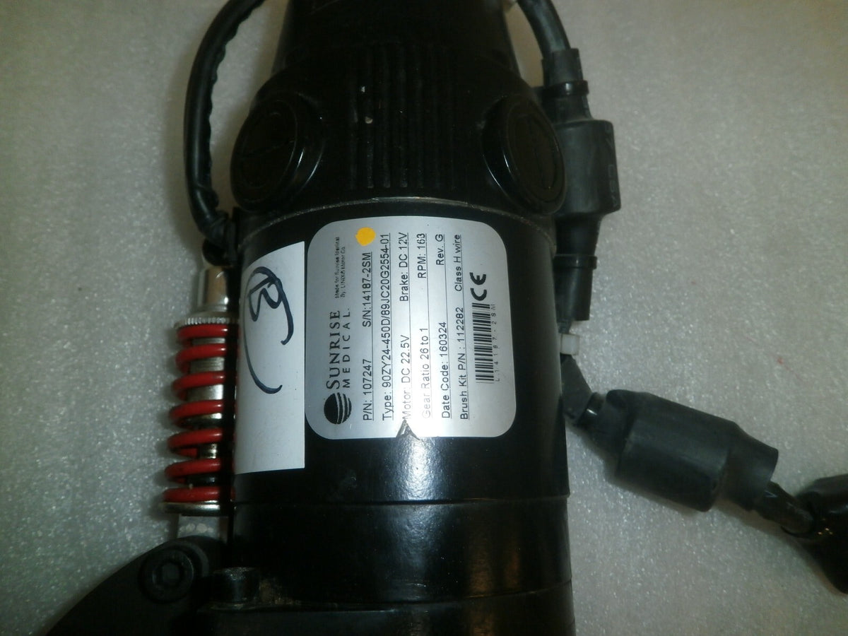 Quickie QM-710 Wheelchair Set 2 L/R Motors 107247 & 107248 w/ Bolts & Shocks