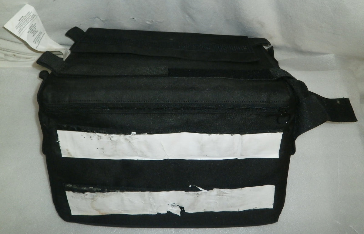 BLAKE GEO MATRIX FOOTBOX 18x9x2 inch soft good condition