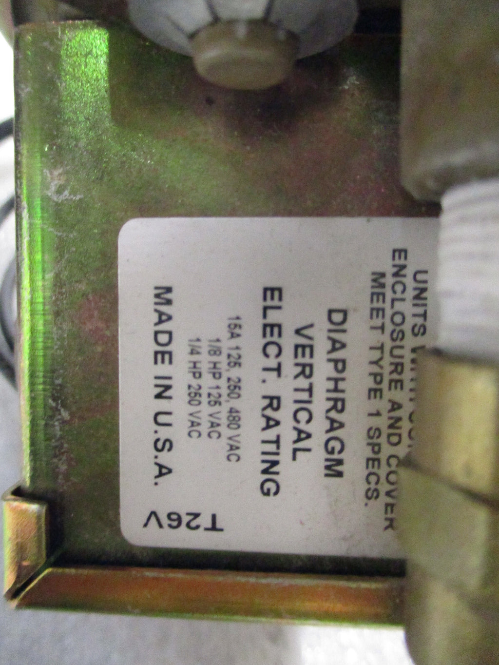 SMC AIR OPERATED VALVE VTA301-02 and dwyer cat no 1910-0 differential pressure
