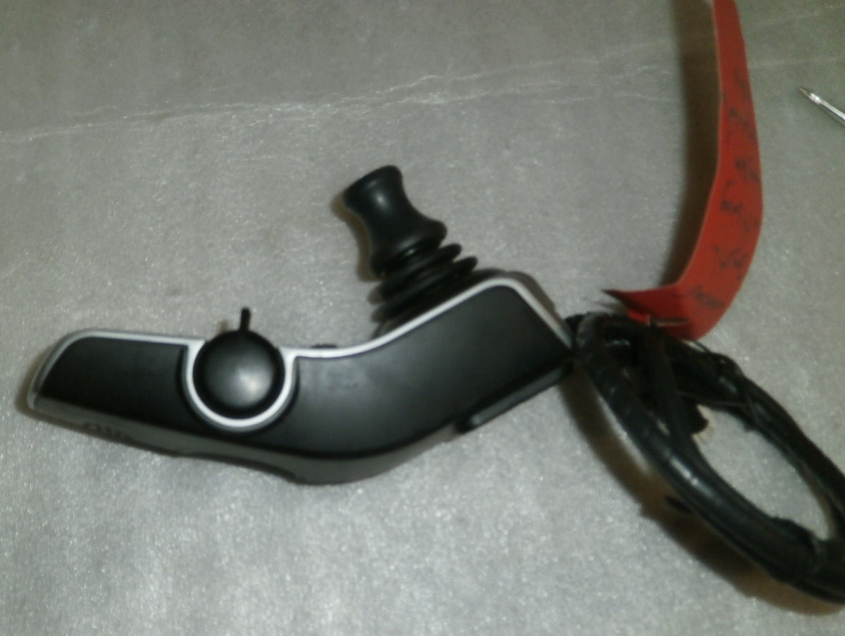 WHEELCHAIR JOYSTICK Q-Logic 3,4 keys WITH SWING AWAY ARM VERY GOOD CONDITION