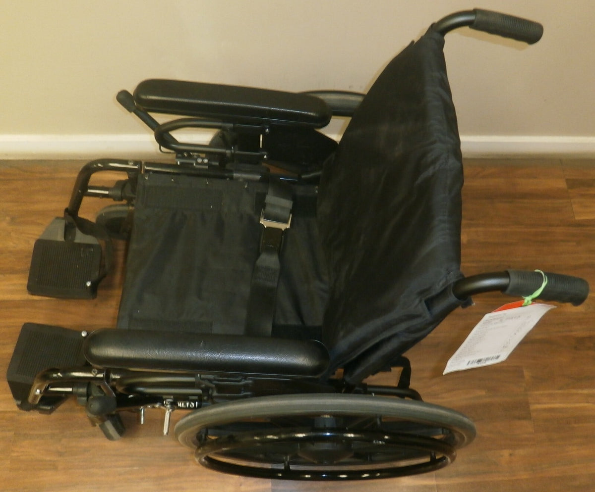 KI MOBILITY C4 4C WHEELCHAIR WITH SEAT WIDTH 17 INCH