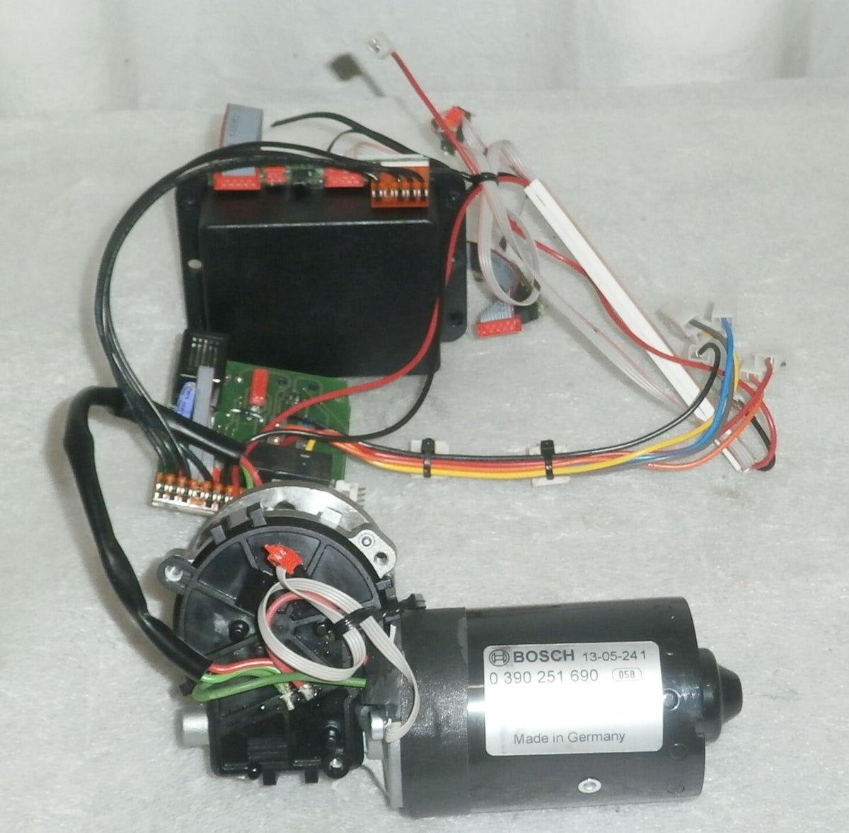 BOSCH MOTOR 0-390-251-690 WITH 50015/HCSTV2S & OTHER ACCESSORIES