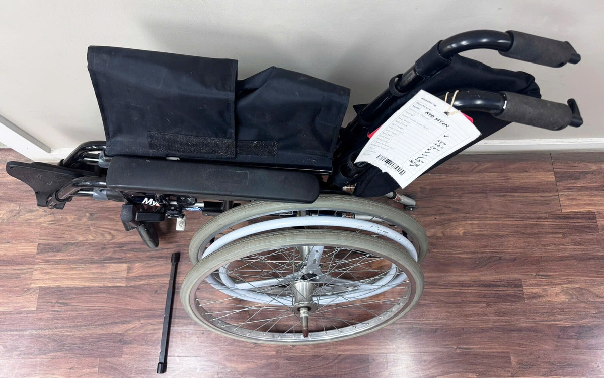 15" INVACARE ATO MYON FOLDING WHEELCHAIR 19HM009003 WITH SINGLE HAND DRIVE