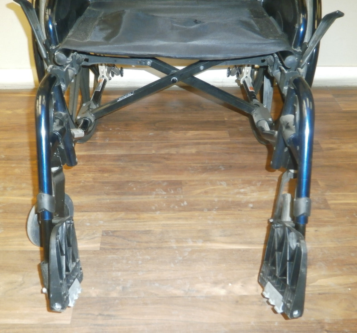 20 INCH INVACARE ATO MYON FOLDING WHEELCHAIR P/N 1193301 GOOD CONDITION