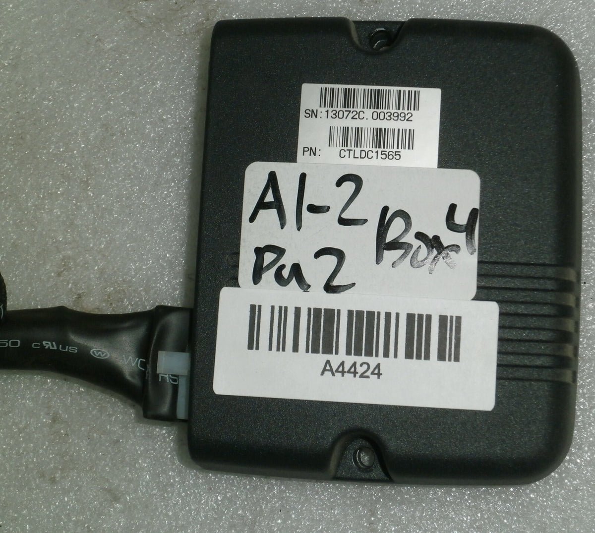 4 LIGHTS AND CONTROL CTLDC1565 AND CABLES FROM QUANTUM 6 EDGE WHEELCHAIR