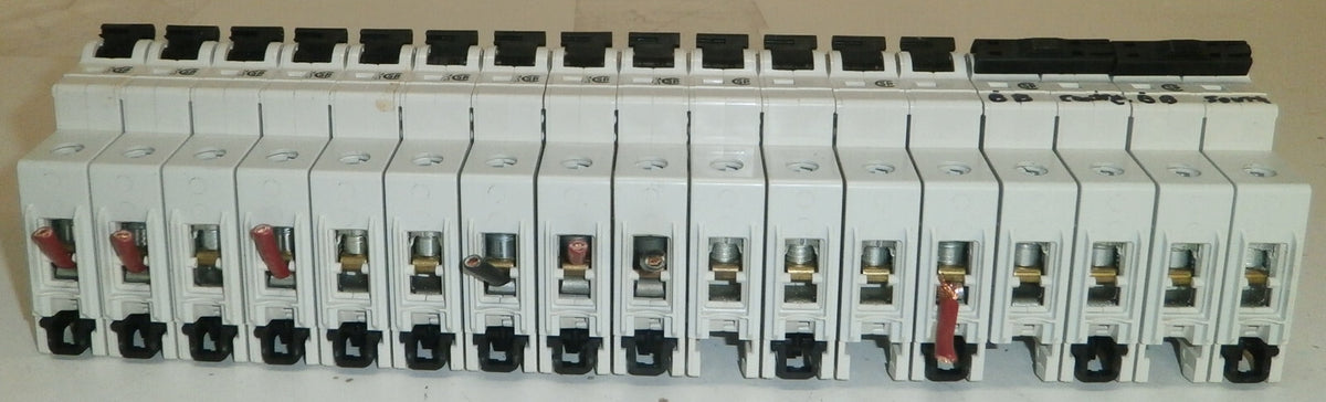 2 ABB 20A DAULE POLE AND 13 ABB SINGLE POLE CIRCUIT BREAKER USED GOOD CONDITI