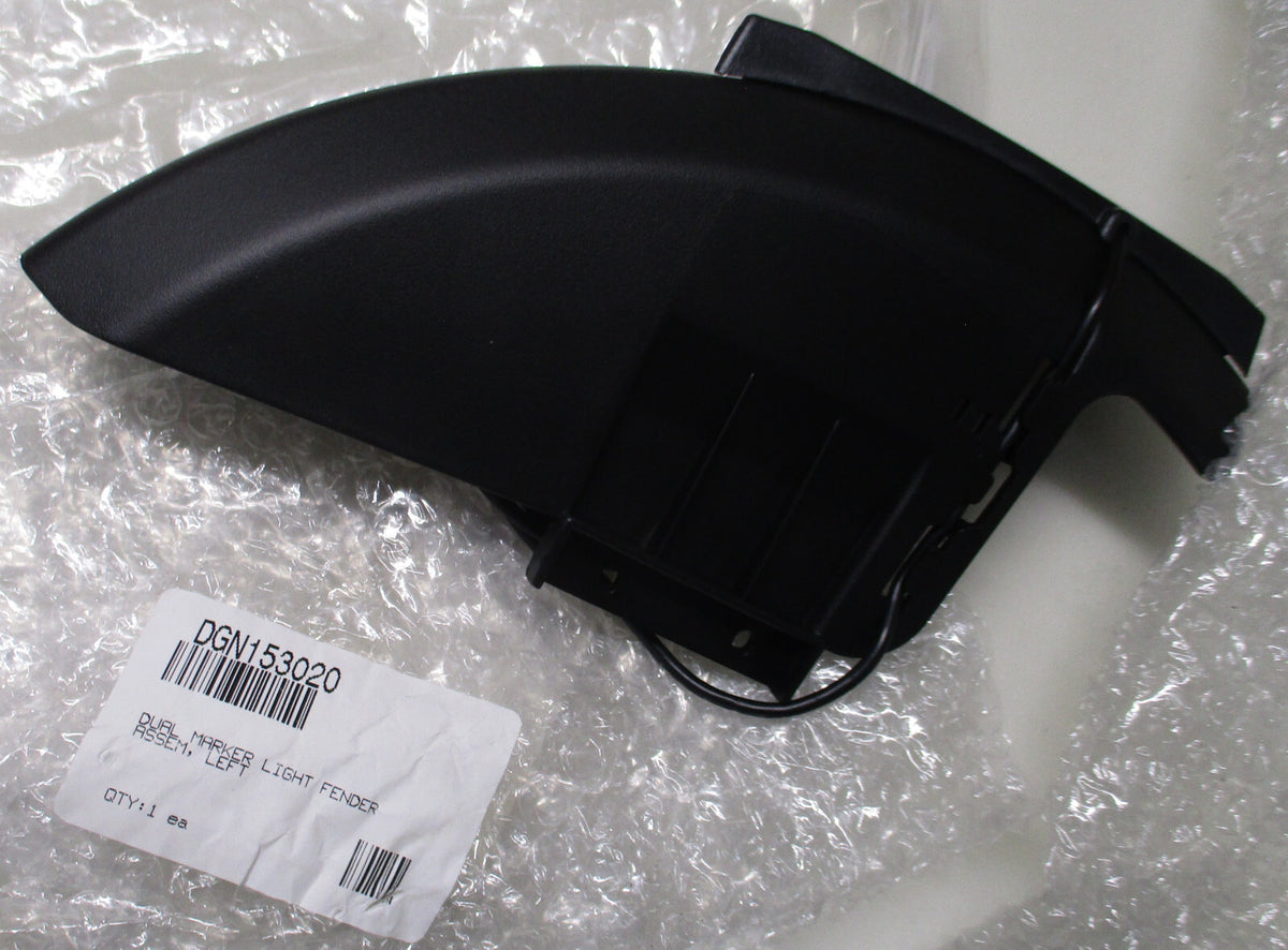 DGN152223-DGN153020 DUAL MARKER LIGHT FENDER LEFT AND RIGHT NEW CONDITION