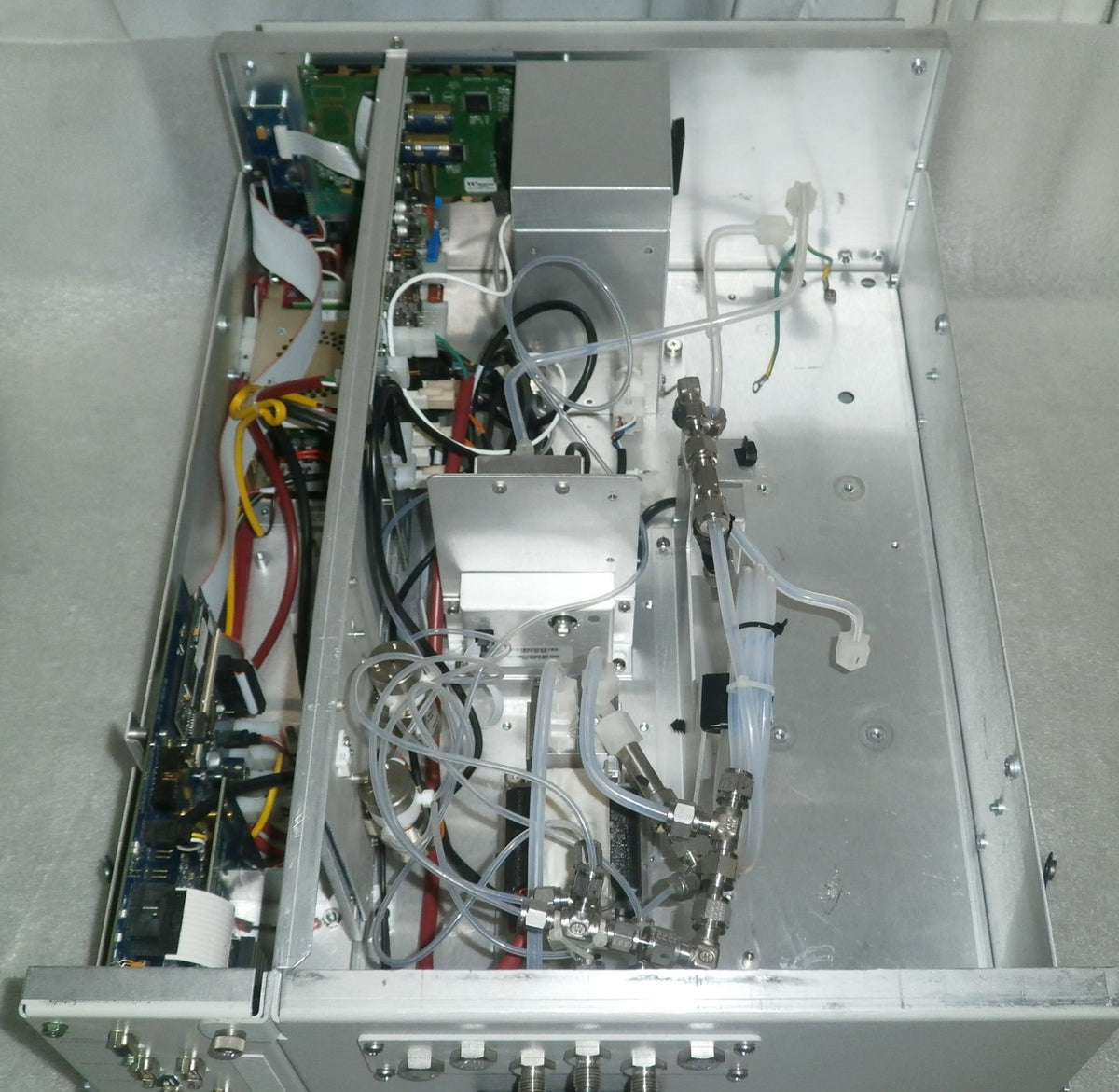Thermo Scientific 43i-TLE SO2 Gas Analyzer Trace Level Enahanced 43ITLE-APSAB