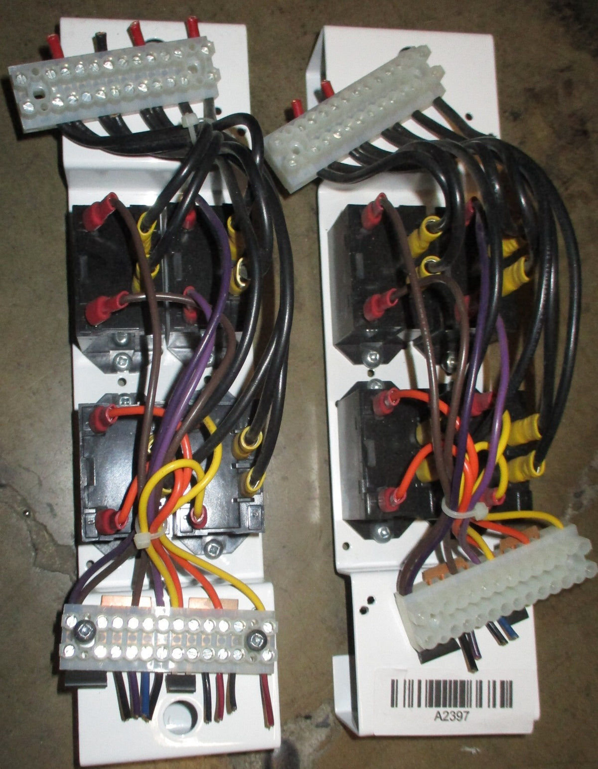 Lot of 8 Zettler Switches AZ2700-1A-24A/ 30A 277VAC/ TV-10