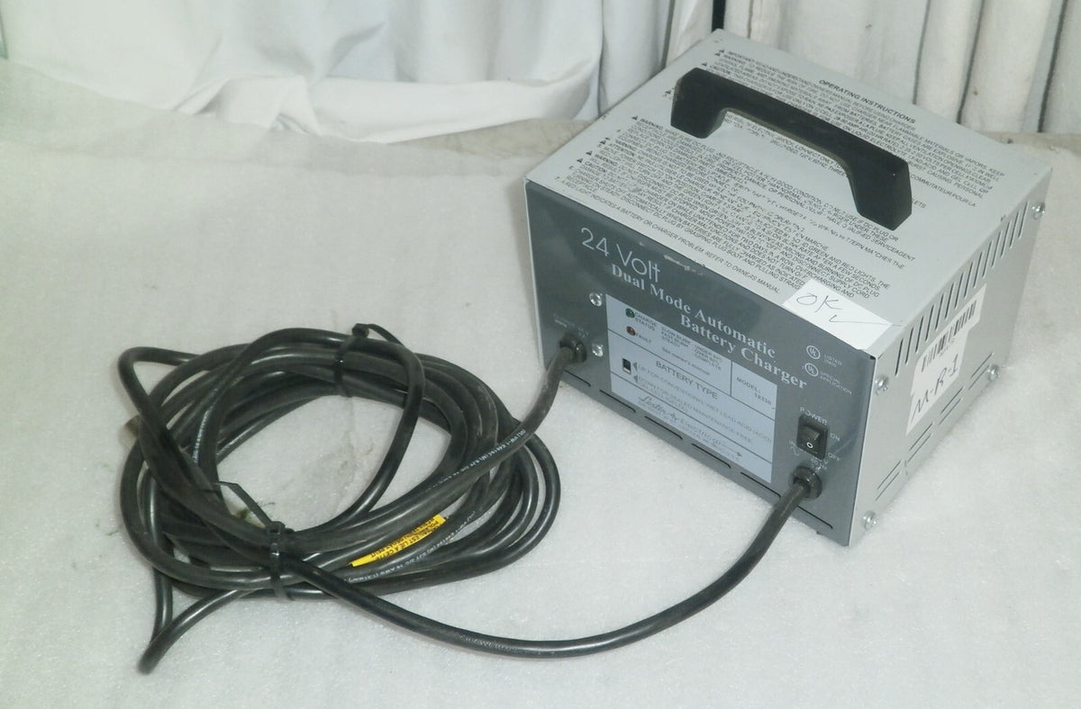 Lester Dual-Mode 24 Volt 8 A Automatic Timer 18330 Wheelchair Battery Charger
