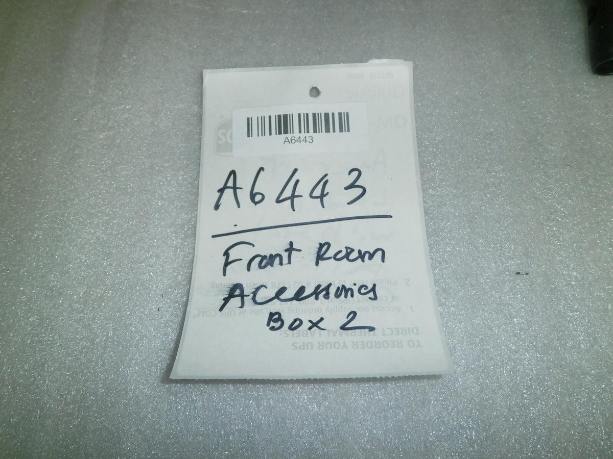 PAIR OF WHEELCHAIR ARM REST LEFT AND RIGHT WITH MOUNTS FOR QUICKIE QM-710