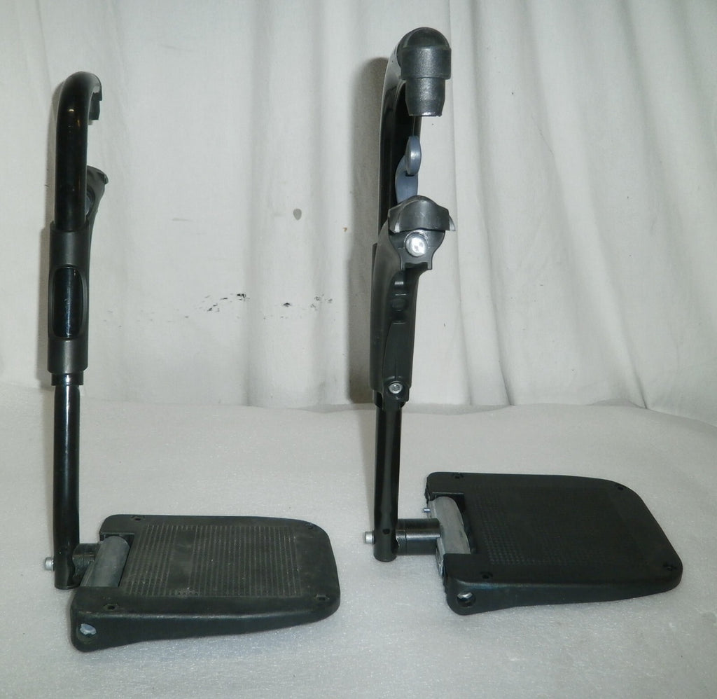 Pair of Invacare Action Leg rest for Wheelchair Very Good Condition