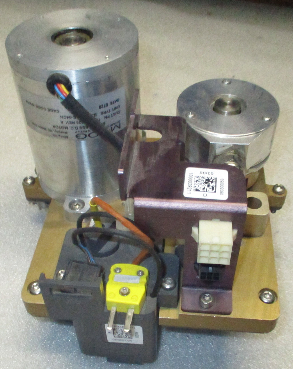 MOOG 1000029023 BN28-36AE-04CH Brushless DC Motor & KUBLER T8 5825.1111.18400