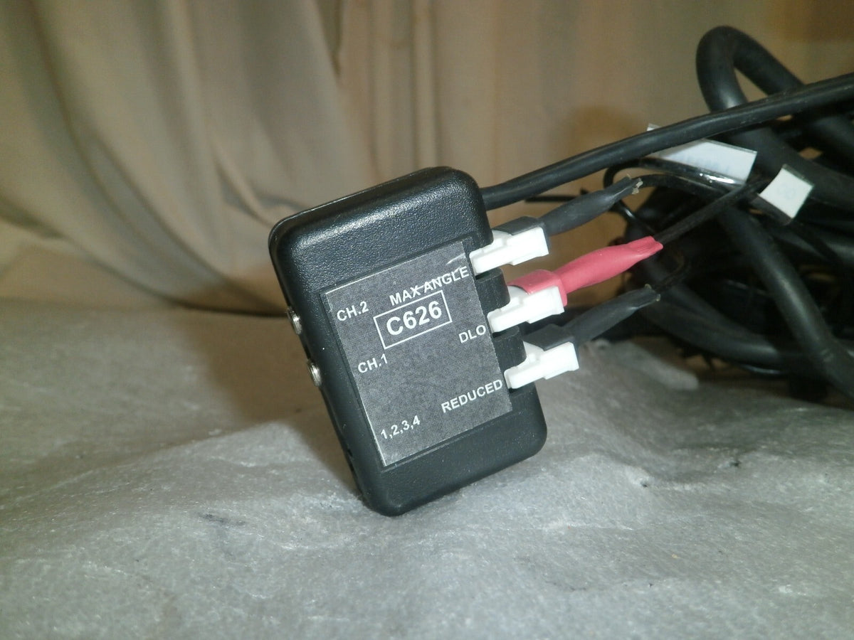 INVACARE TDX-SP2 JOYSTICK DLX-REM500-A WITH FRAME AND CONNECTORS GOOD CONDTION