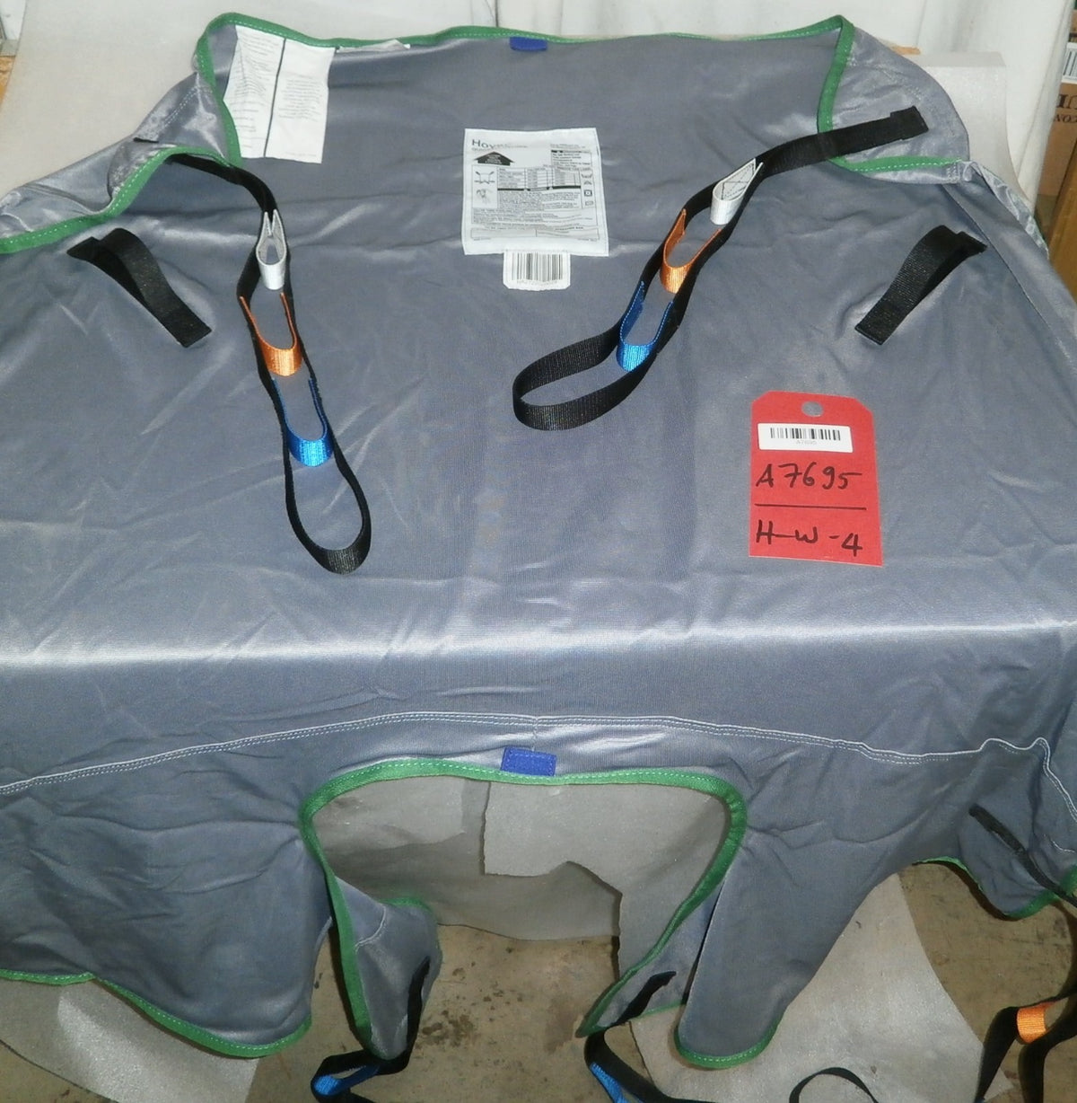 HOYER NA1056 LARGE GREEN SLING IN GOOD CONDITION, DIMENSION AS PHOTO