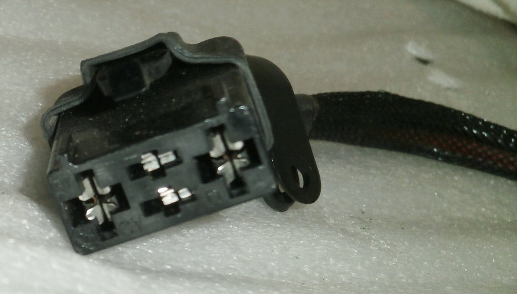 SET OF QUANTUM EDGE 2.0 2018 PAIR OF MOTOR , SHOCK, SPRING, CASTER AND SENSORS