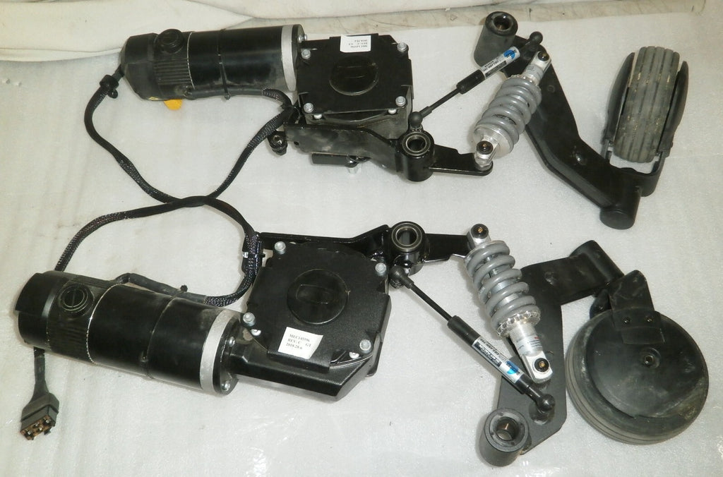 SET OF QUANTUM EDGE 2.0 2018 PAIR OF MOTOR , SHOCK, SPRING, CASTER AND SENSORS