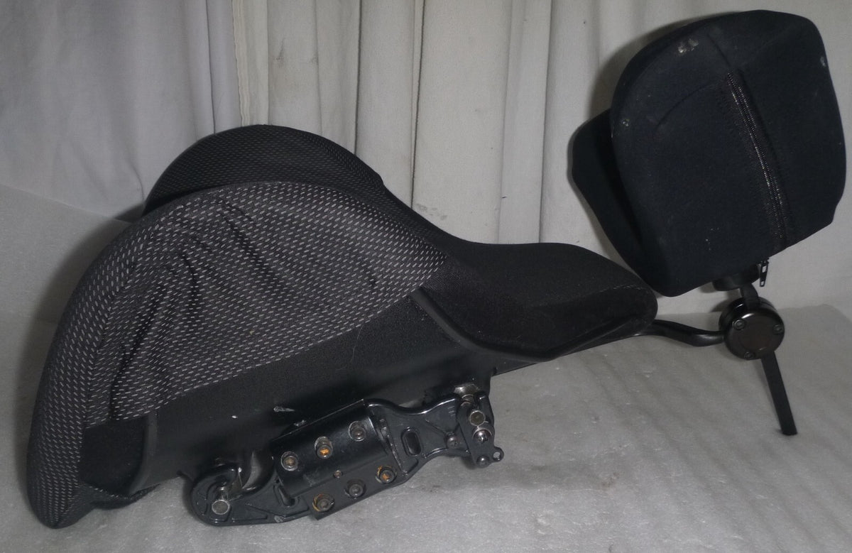 INVACARE MATRX ELITE BACK TRL0040-00R-00 17" X 19" WITH HEADREST AND ACCESSORIES