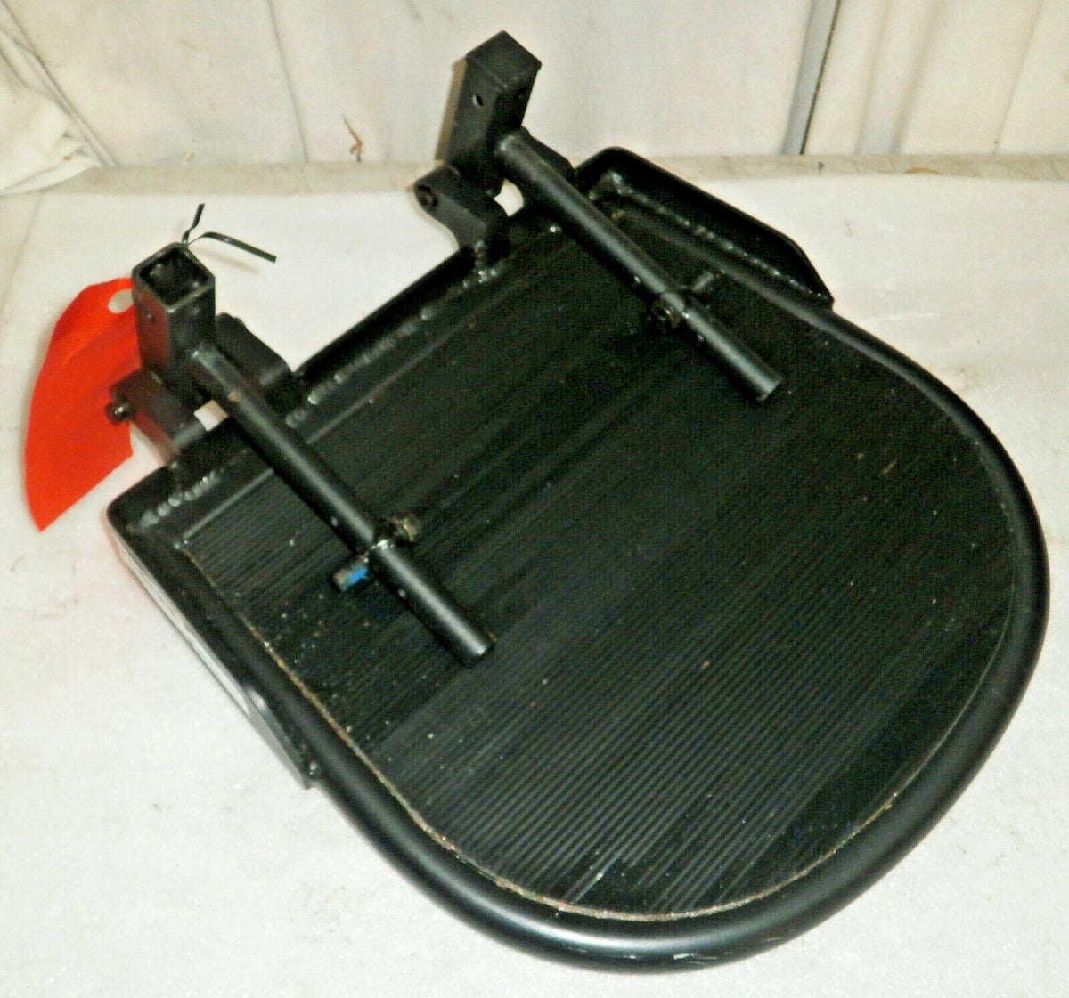 Quantum Q1450 Foot Rest with Bolts