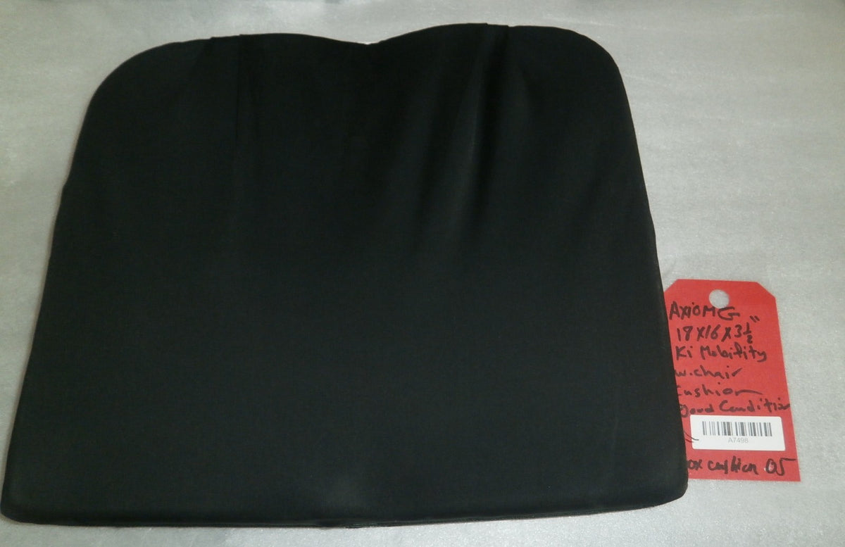 Axiom G Wheelchair Seat Cushion XG1816 Size 18x16" W/Cover Good Condition