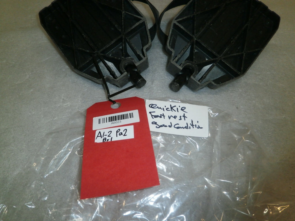 SET OF WHEELCHAIR FOOT REST GOOD CONDITION WITH MOUNT PLATES DIMENSION AS PHOTO