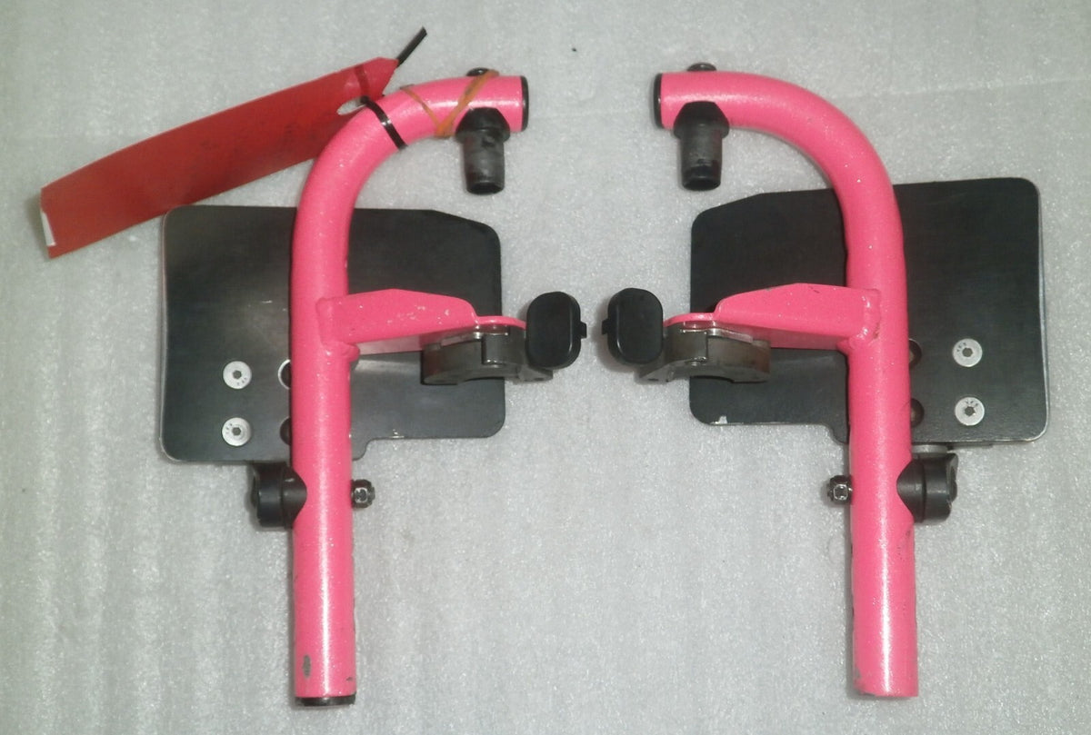SET OF 2 WHEELCHAIR FOOT RESTS QUICKIE ZIPPIE QS W/ MOUNT DIMENSION AS PHOTO