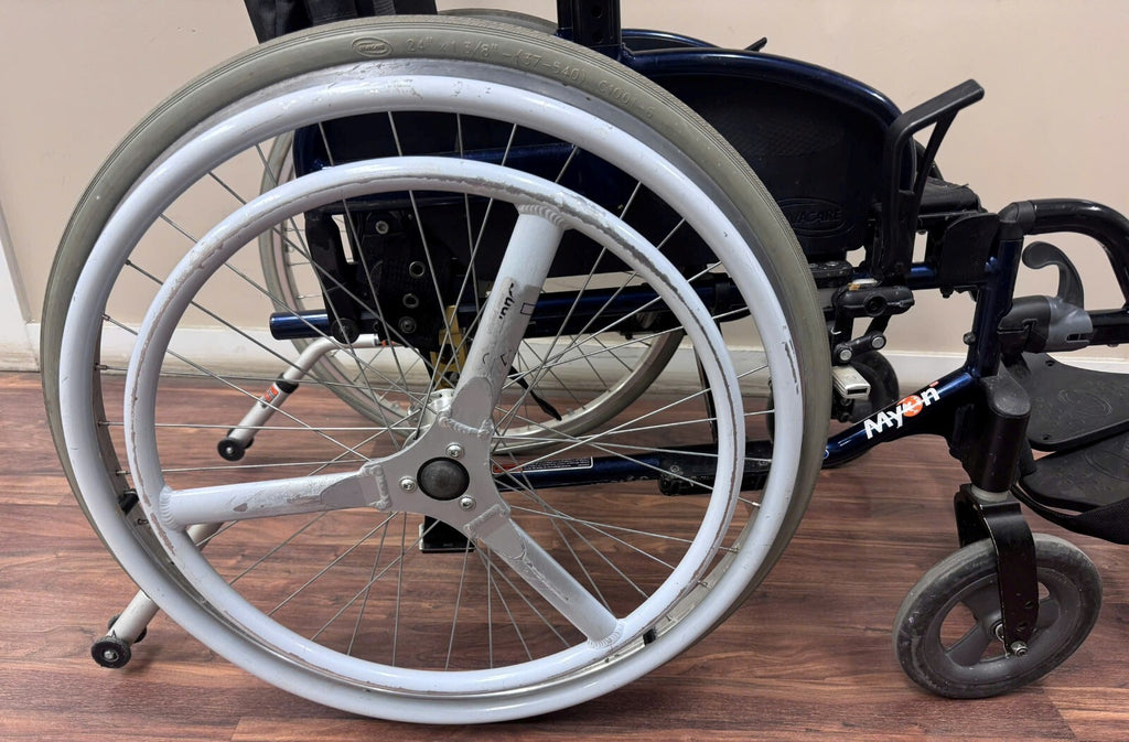 15" INVACARE ATO MYON FOLDING WHEELCHAIR 19HM009003 WITH SINGLE HAND DRIVE
