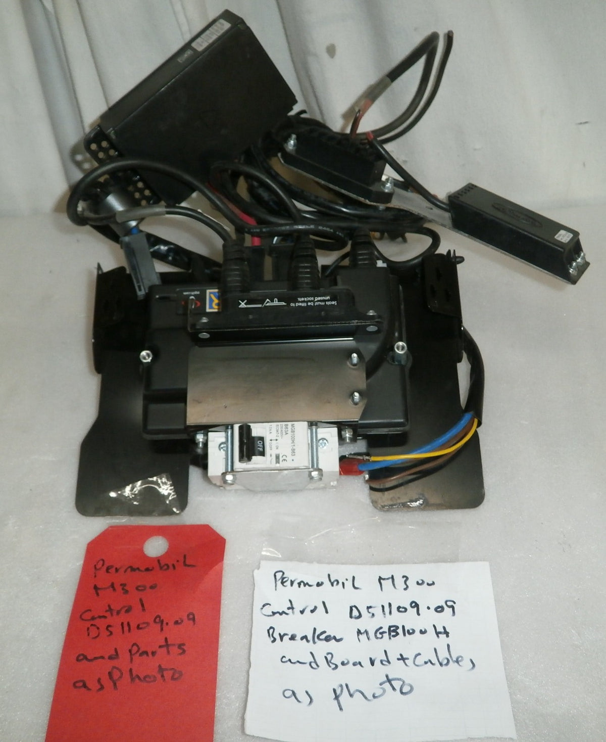 PERMOBIL M300 CONTROL D51109.09, BREAKER MGB100H & BOARD 311300, CABLE 315302