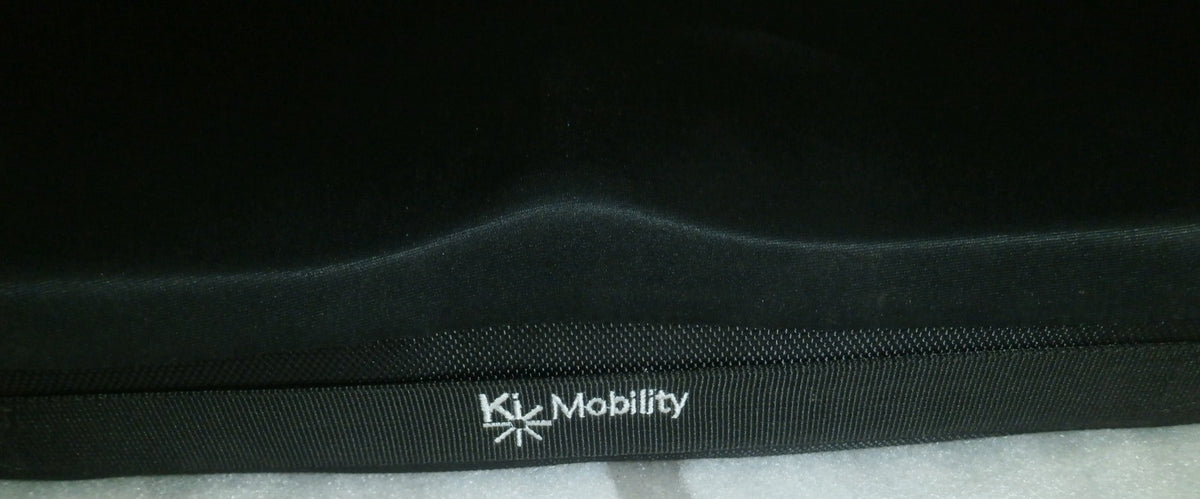 Axiom G Wheelchair Cushion Size 18x18" W/ Cover Good Condition