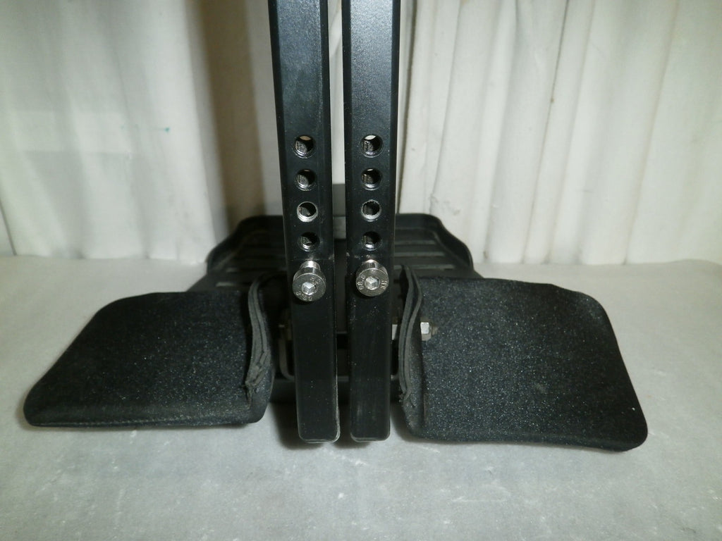 QUICKIE QM-710 WHEELCHAIR FOOTREST VERY GOOD CONDITION WITH BOLTS AS PHOTO