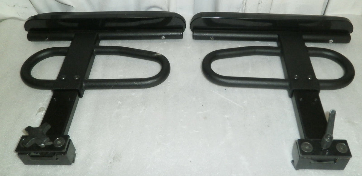 QUANTUM Q6 EDGE HD SINGLE POST ARMREST WITH RECEIVER AND BOLTS AS PHOTO