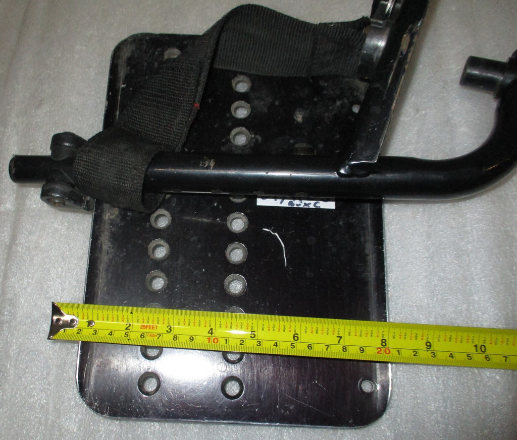 SET OF WHEELCHAIR FOOT REST GOOD CONDITION WITH MOUNT PLATES DIMENSION AS PHOTO